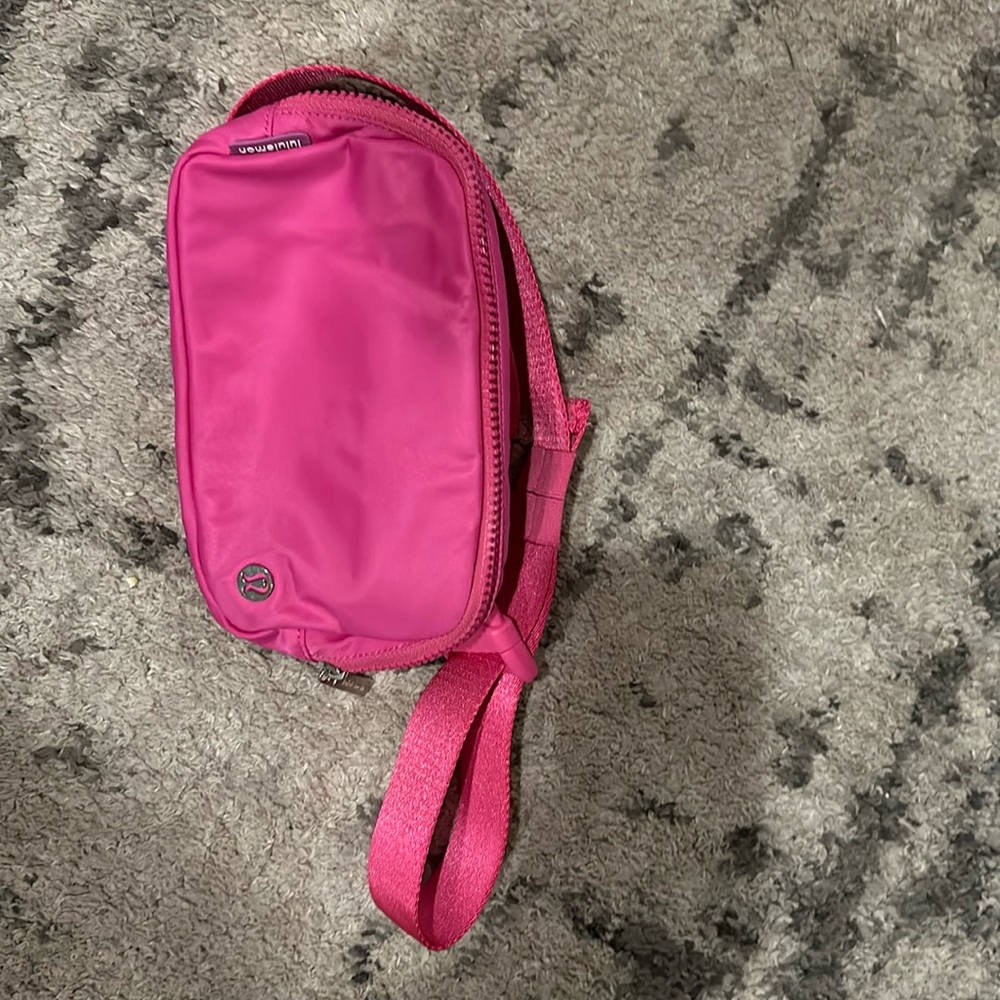 Lululemon belt bag